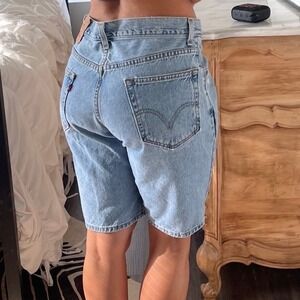 Vintage Levi's Bermuda Shorts Size 33